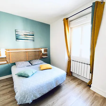 Apartment Centre Proximite Bus Et Tramway Nantes